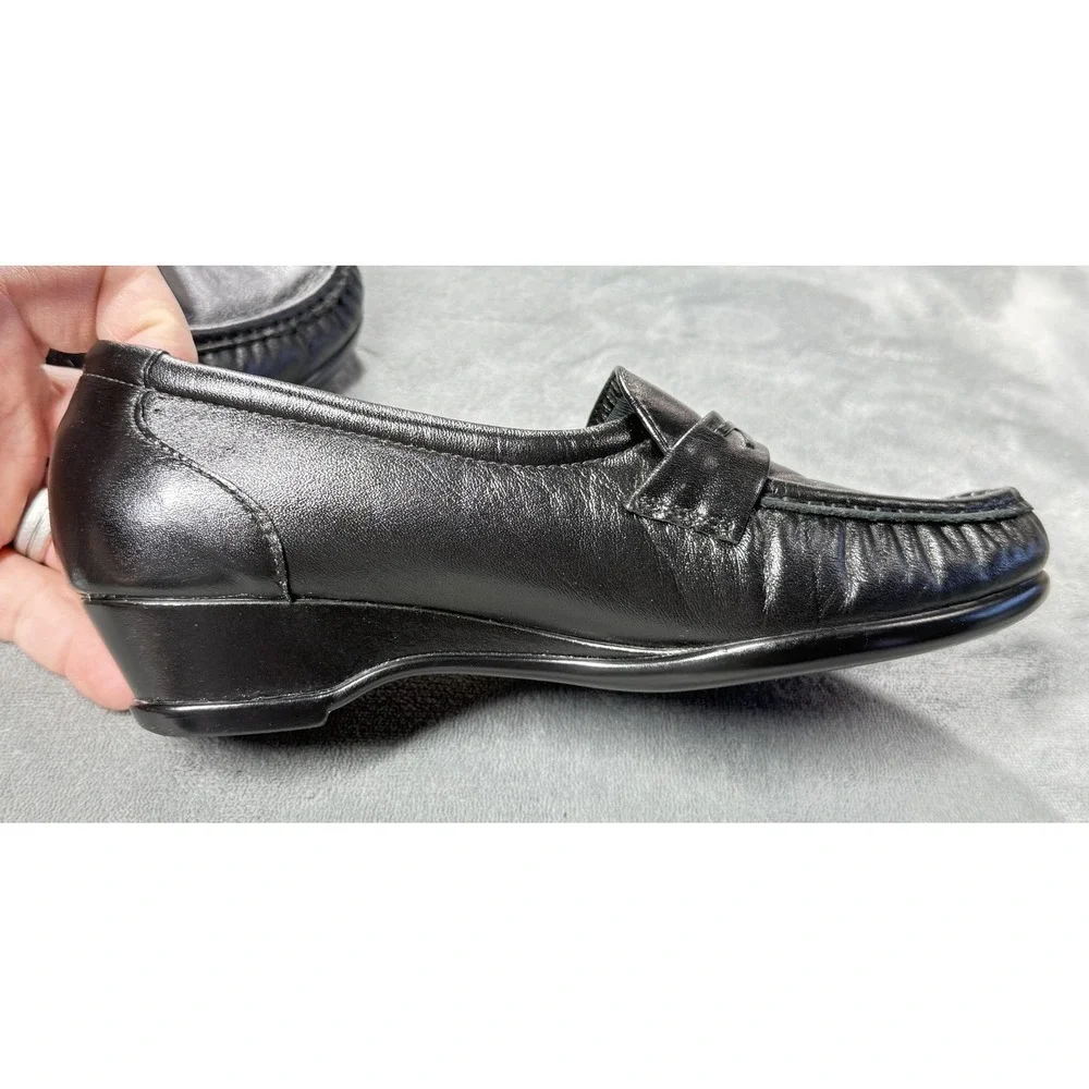 SAS Shoes Womens Size 5.5‎ Black Leather Tripad Comfort Wedge Loafers Slip On